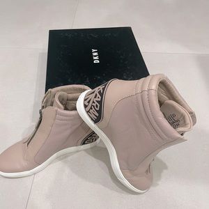 Brand New DKNY
